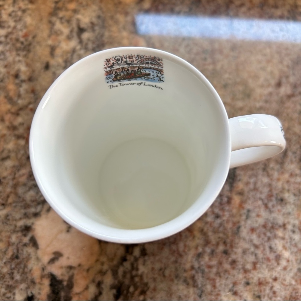 The Tower of London Bone China Mug by Peter Smith - Picture 3 of 7